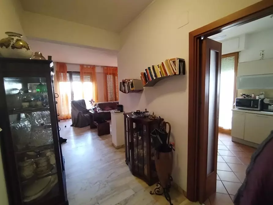 Immagine 5 di Appartamento in vendita  a Livorno