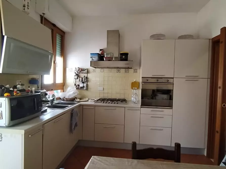 Immagine 6 di Appartamento in vendita  a Livorno