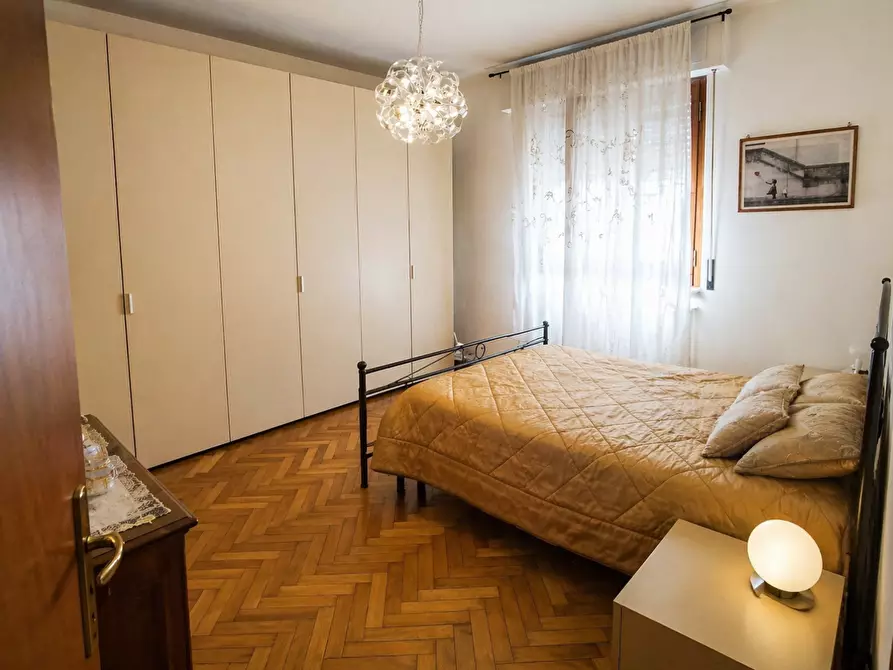 Immagine 16 di Appartamento in vendita  a Livorno