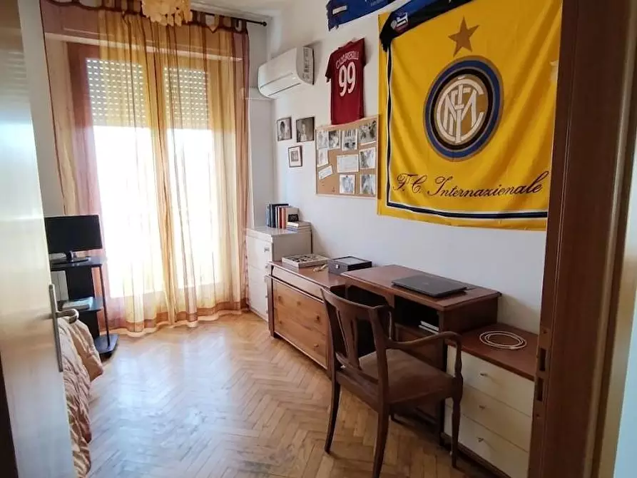 Immagine 23 di Appartamento in vendita  a Livorno