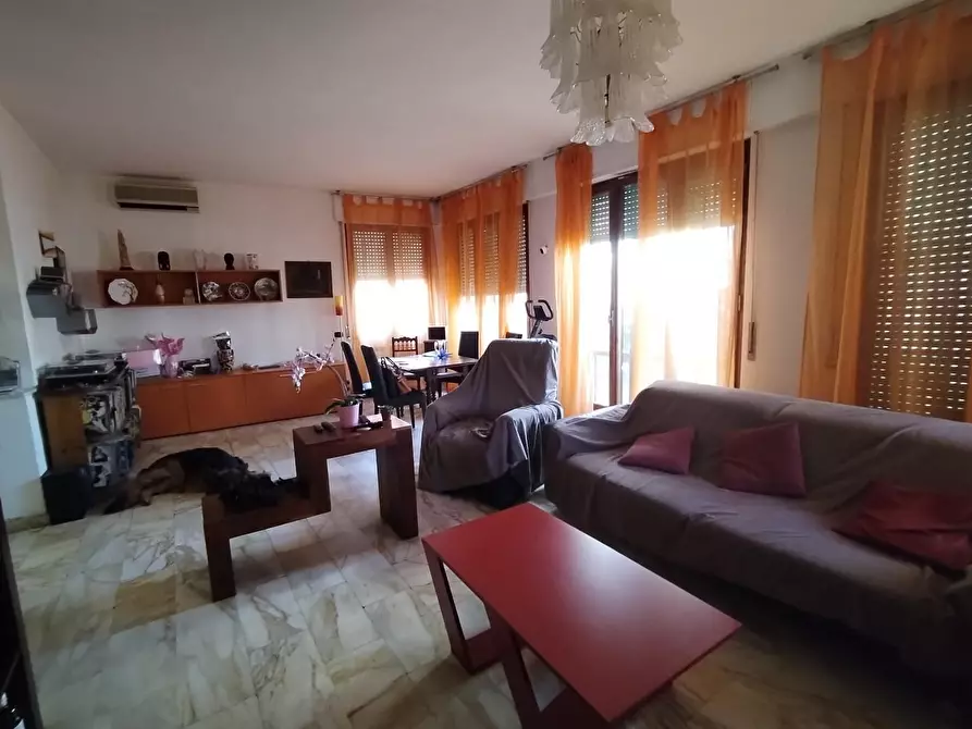 Immagine 1 di Appartamento in vendita  a Livorno