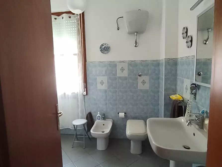 Immagine 26 di Appartamento in vendita  a Livorno