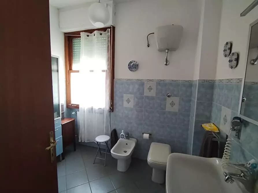 Immagine 24 di Appartamento in vendita  a Livorno