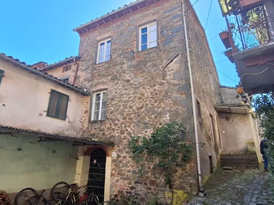 Immagine 1 di Terratetto in vendita  a Bagni Di Lucca
