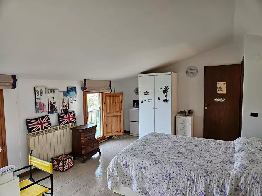 Immagine 10 di Casa bifamiliare in vendita  a San Giuliano Terme