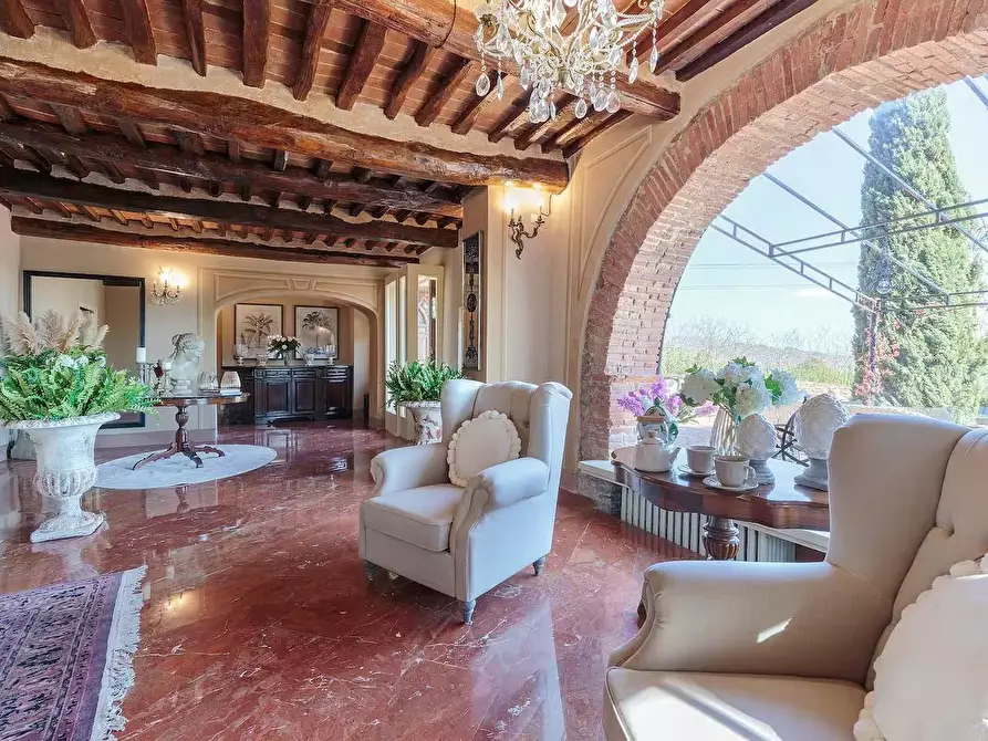 Immagine 19 di Villa in vendita  a Lucca