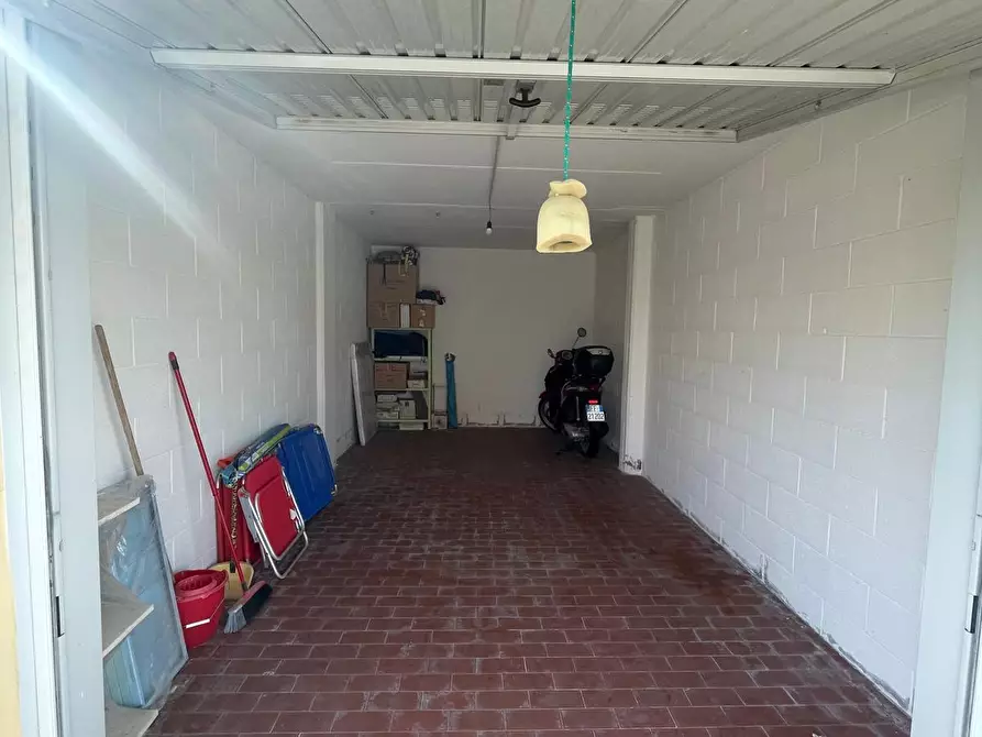 Immagine 32 di Appartamento in vendita  a Campiglia Marittima