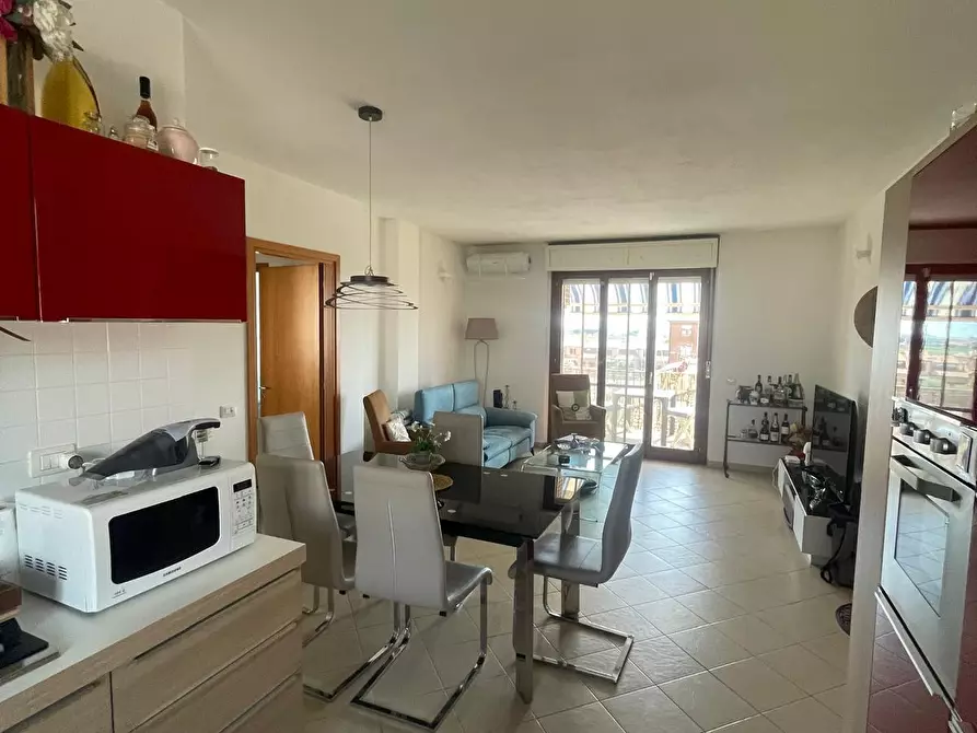 Immagine 15 di Appartamento in vendita  a Campiglia Marittima