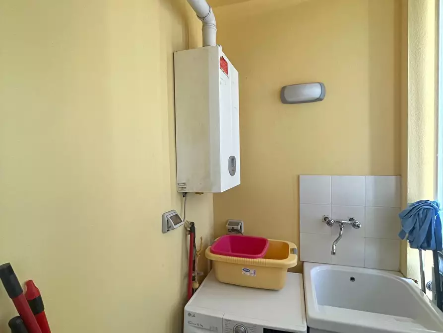 Immagine 13 di Appartamento in vendita  a Campiglia Marittima