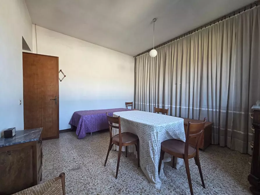 Immagine 27 di Casa indipendente in vendita  a Lucca