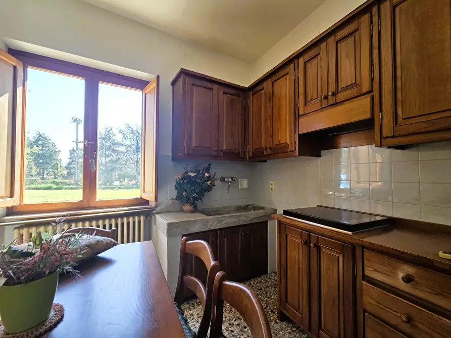 Immagine 8 di Casa indipendente in vendita  a Lucca