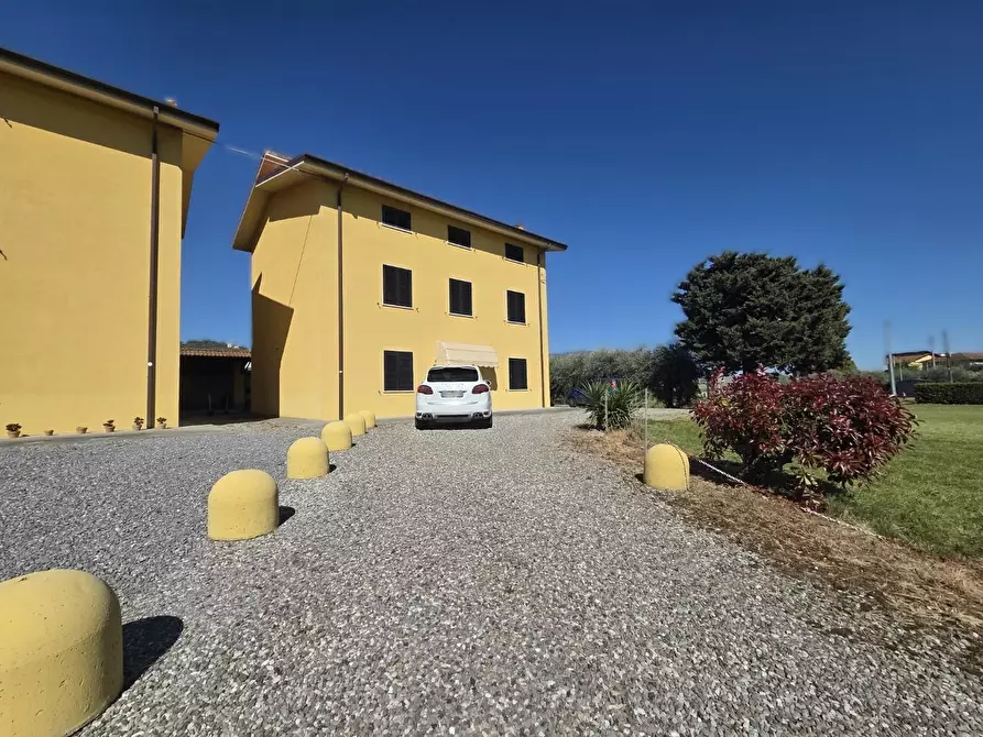 Immagine 46 di Casa indipendente in vendita  a Lucca