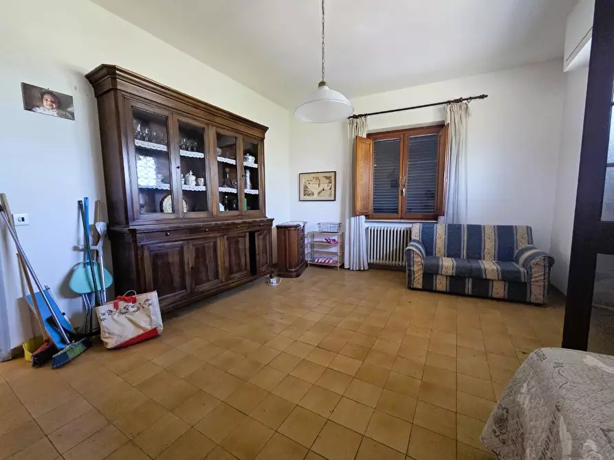 Immagine 12 di Casa indipendente in vendita  a Lucca