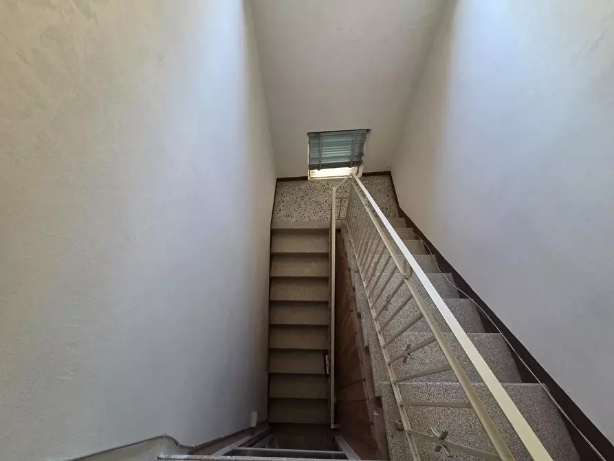 Immagine 35 di Casa indipendente in vendita  a Lucca