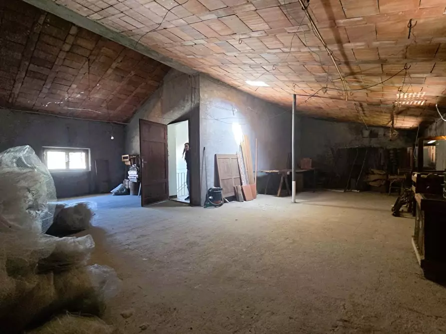 Immagine 29 di Casa indipendente in vendita  a Lucca