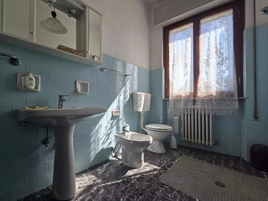 Immagine 21 di Casa indipendente in vendita  a Lucca