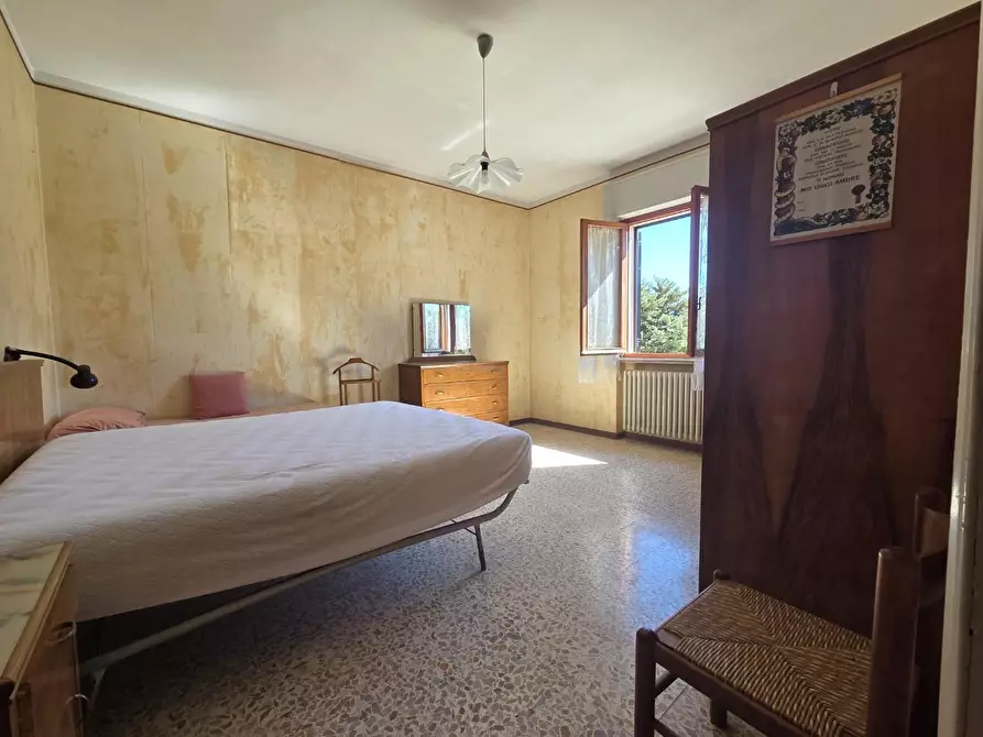 Immagine 19 di Casa indipendente in vendita  a Lucca