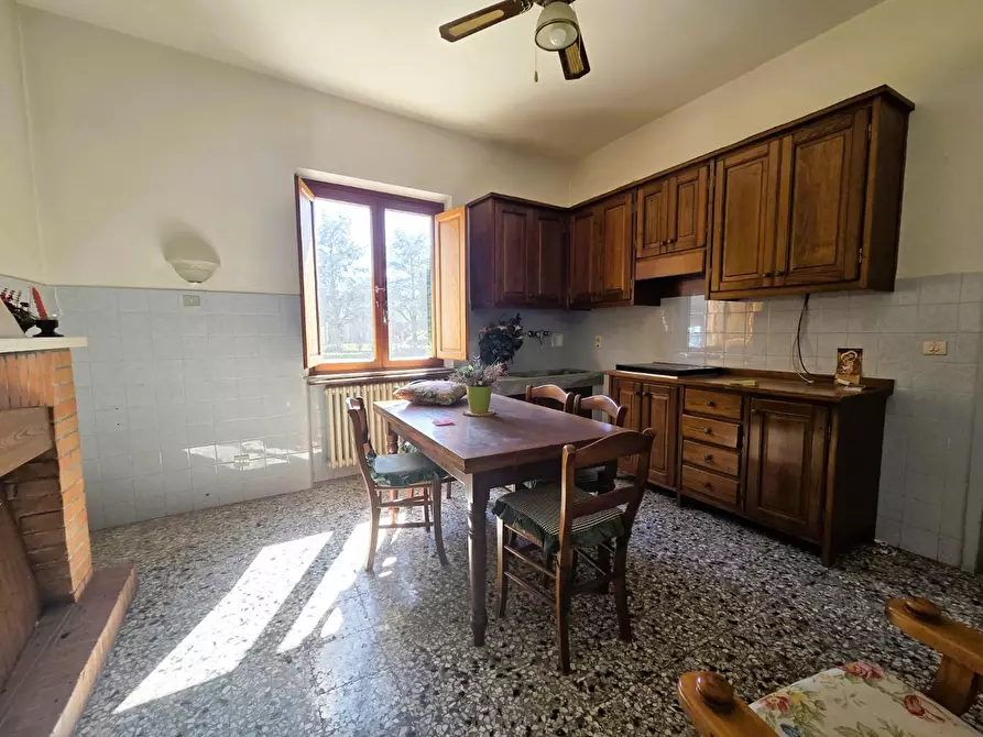 Immagine 6 di Casa indipendente in vendita  a Lucca