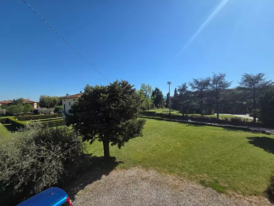 Immagine 18 di Casa indipendente in vendita  a Lucca