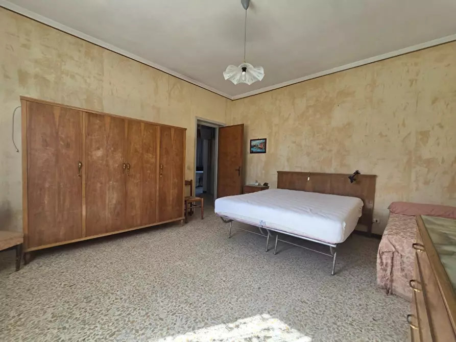 Immagine 16 di Casa indipendente in vendita  a Lucca