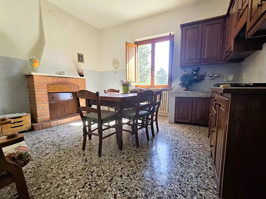 Immagine 5 di Casa indipendente in vendita  a Lucca