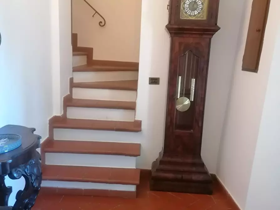 Immagine 11 di Terratetto in vendita  a Carmignano