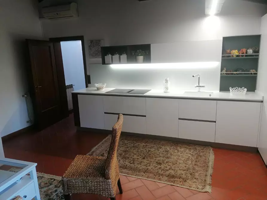 Immagine 19 di Terratetto in vendita  a Carmignano