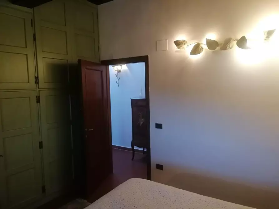 Immagine 15 di Terratetto in vendita  a Carmignano