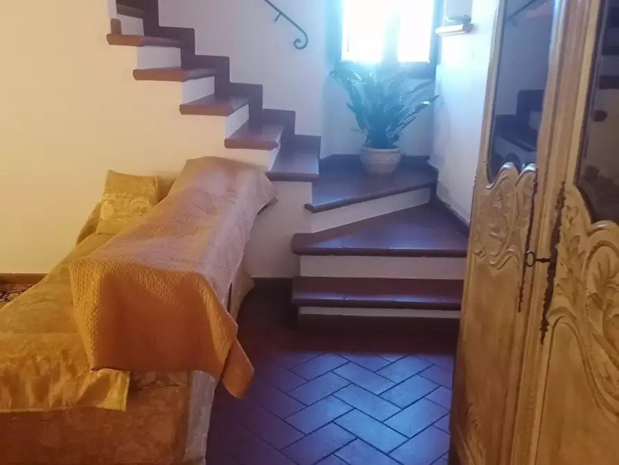 Immagine 8 di Terratetto in vendita  a Carmignano