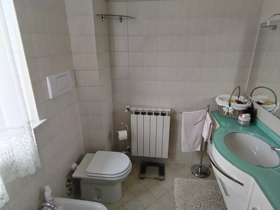 Immagine 32 di Villetta a schiera in vendita  a Massa