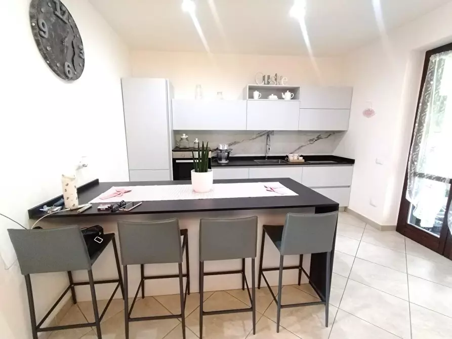 Immagine 12 di Villetta a schiera in vendita  a Massa