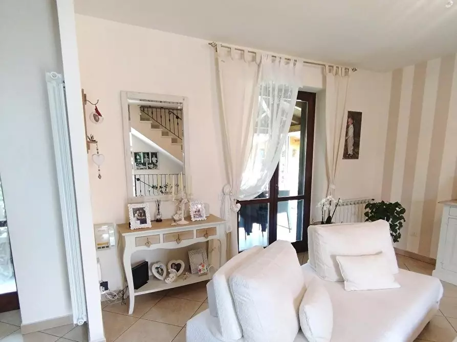 Immagine 8 di Villetta a schiera in vendita  a Massa
