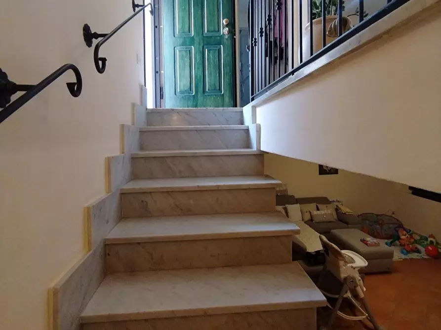 Immagine 18 di Villetta a schiera in vendita  a Massa