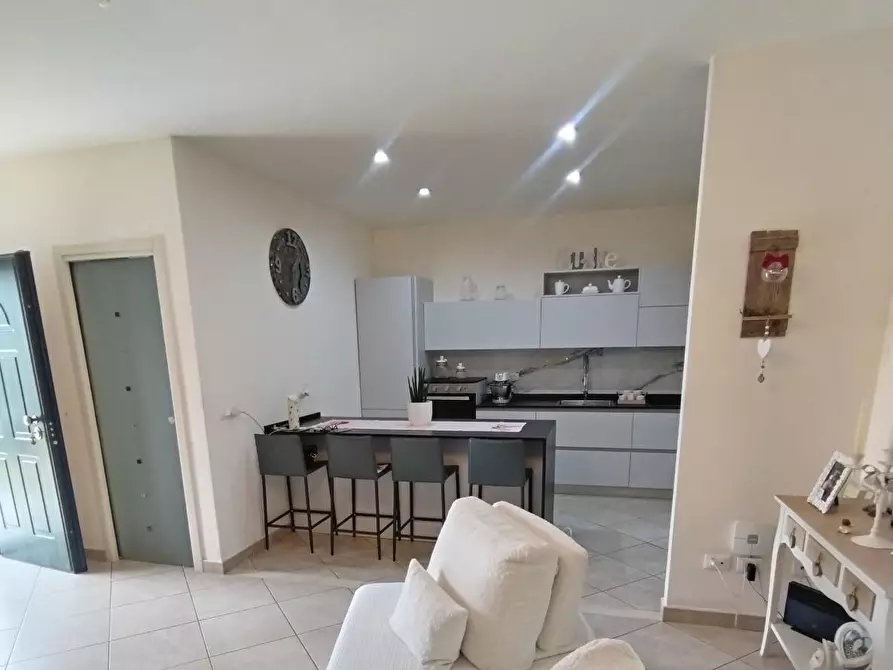 Immagine 11 di Villetta a schiera in vendita  a Massa