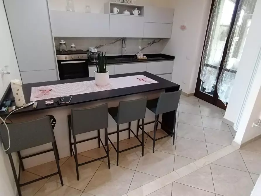 Immagine 13 di Villetta a schiera in vendita  a Massa