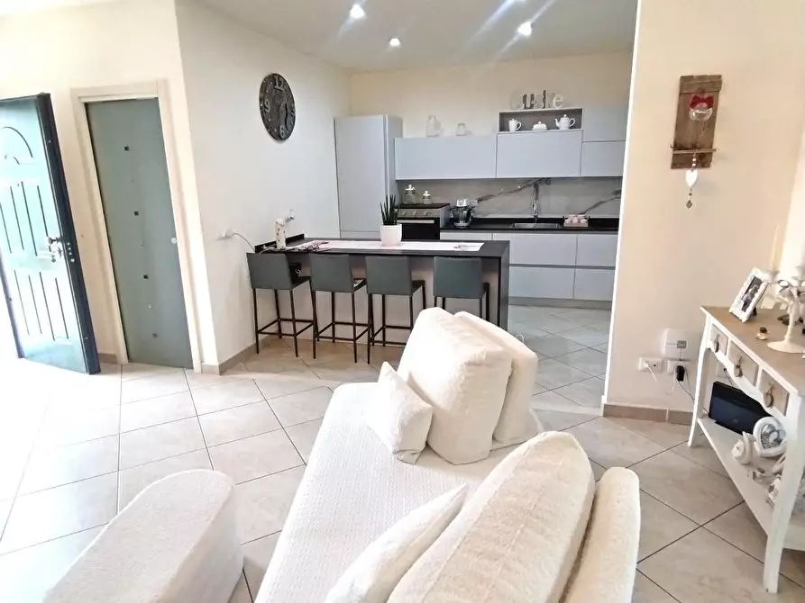 Immagine 7 di Villetta a schiera in vendita  a Massa