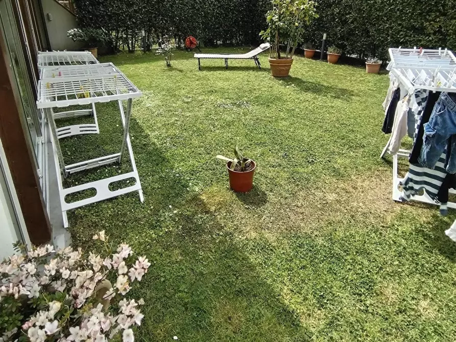 Immagine 4 di Villetta a schiera in vendita  a Massa