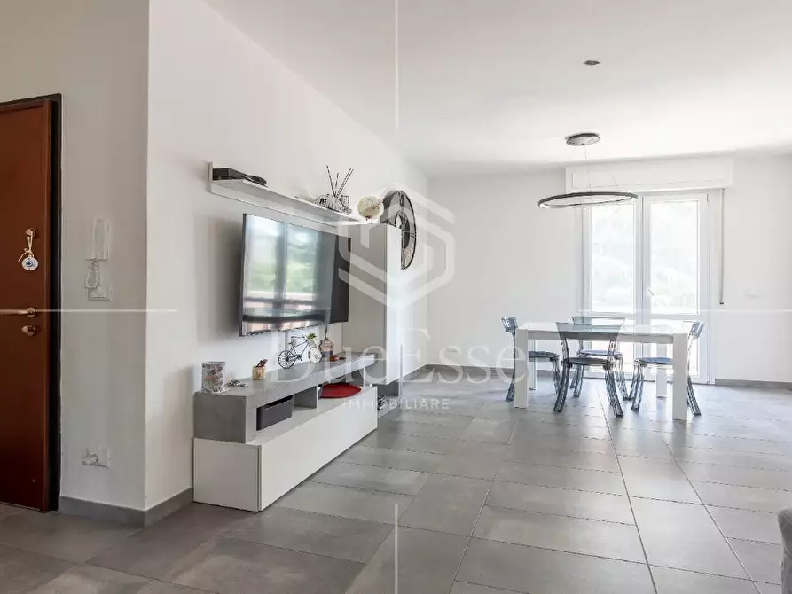 Immagine 4 di Appartamento in vendita  a Cascina