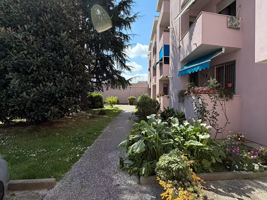Immagine 23 di Appartamento in vendita  a Cascina