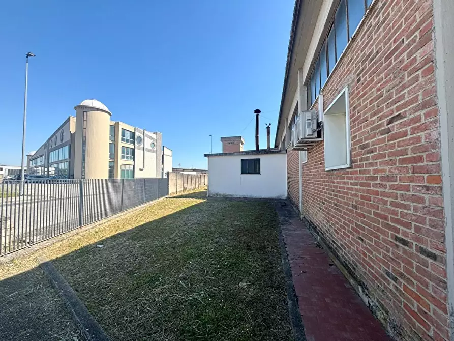 Immagine 23 di Capannone industriale in vendita  a Casciana Terme Lari