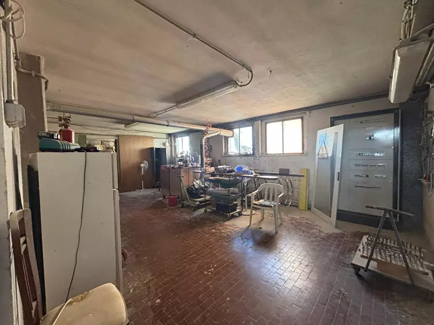Immagine 22 di Capannone industriale in vendita  a Casciana Terme Lari