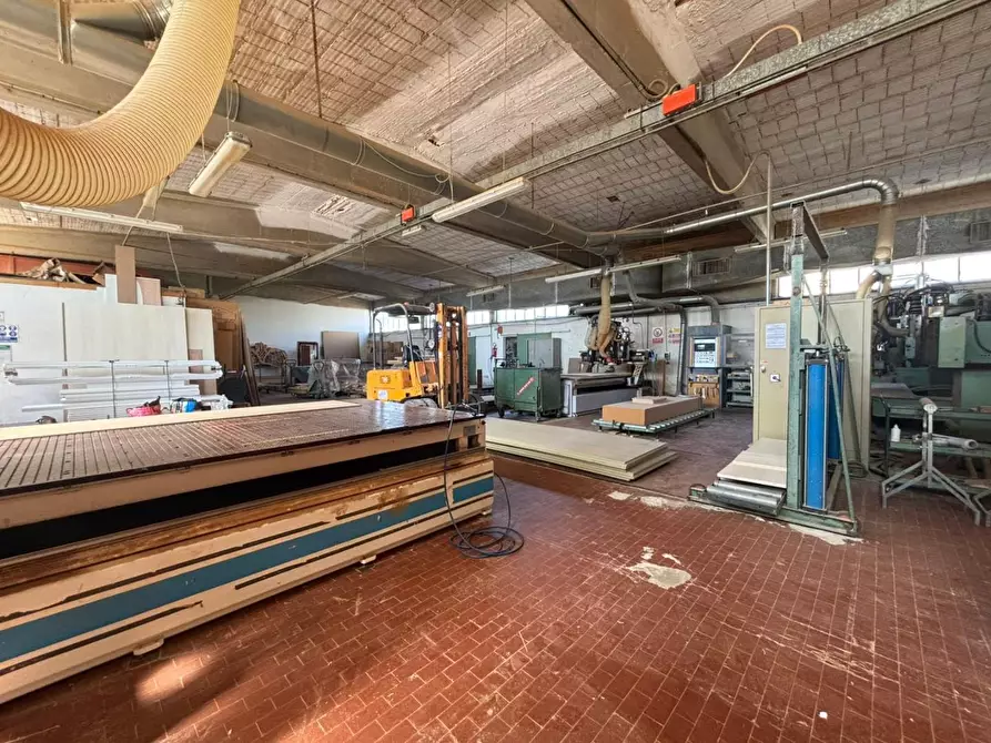 Immagine 21 di Capannone industriale in vendita  a Casciana Terme Lari