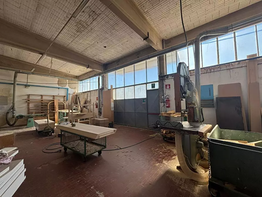 Immagine 12 di Capannone industriale in vendita  a Casciana Terme Lari