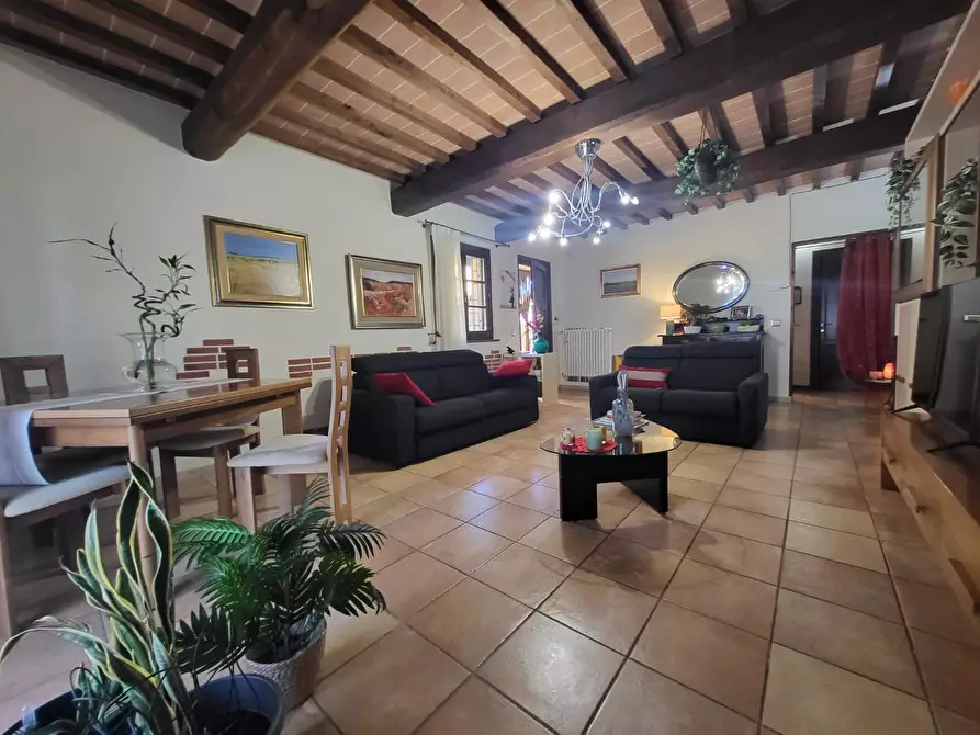 Immagine 13 di Villetta a schiera in vendita  a Cascina