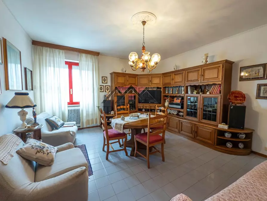 Immagine 6 di Appartamento in vendita  a Pomarance