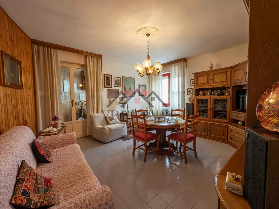 Immagine 7 di Appartamento in vendita  a Pomarance