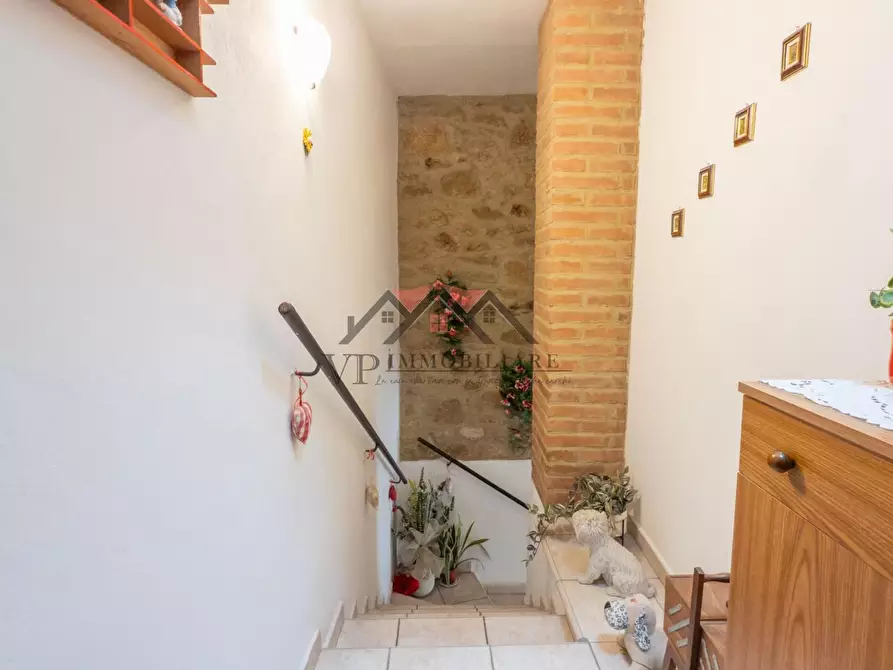 Immagine 15 di Porzione di casa in vendita  a Volterra