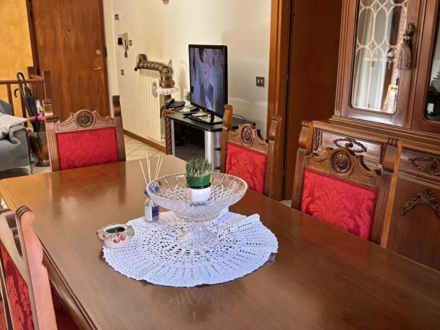 Immagine 3 di Appartamento in vendita  a Siena