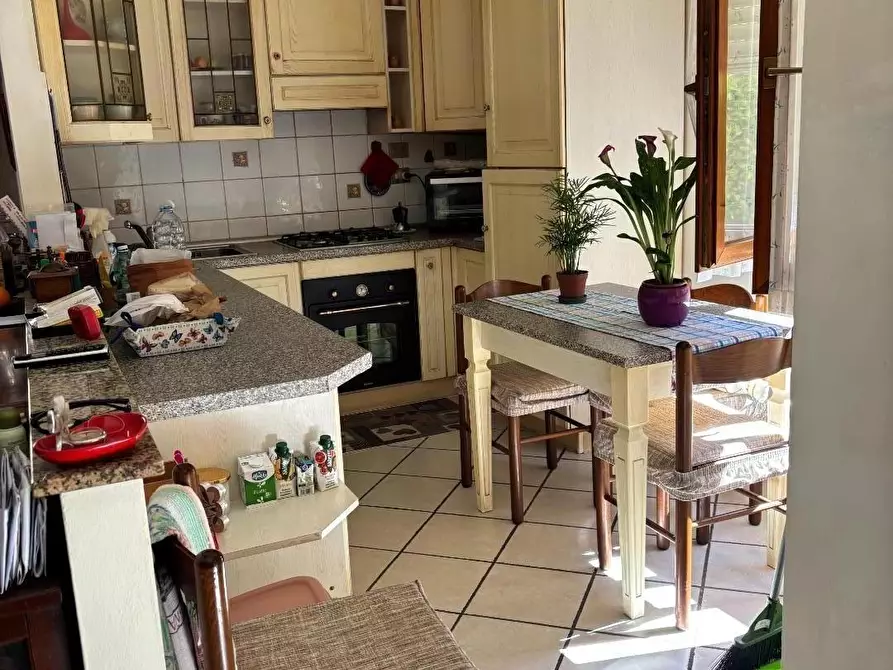 Immagine 2 di Appartamento in vendita  a Siena