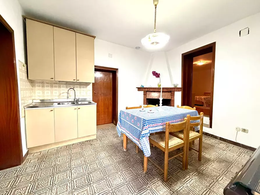 Immagine 2 di Appartamento in vendita  a Chianni